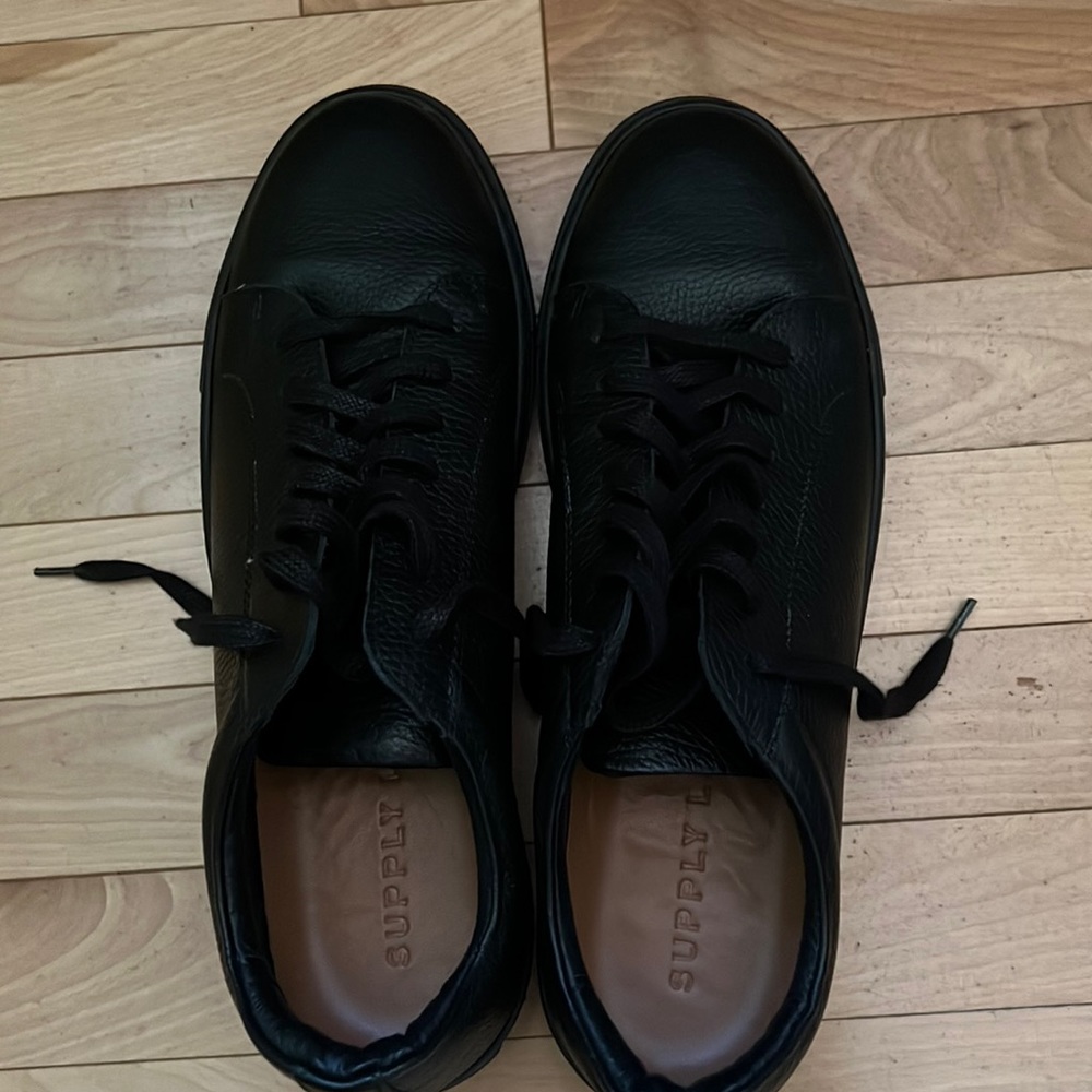 New Men’s Supply Lab Sneakers. Size 10.5